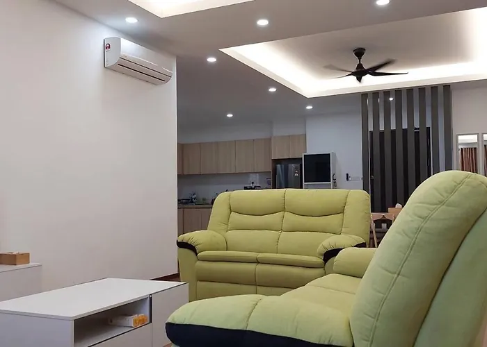 Miri Sunsky Condo Homestay 3 Rooms & 6 Guest