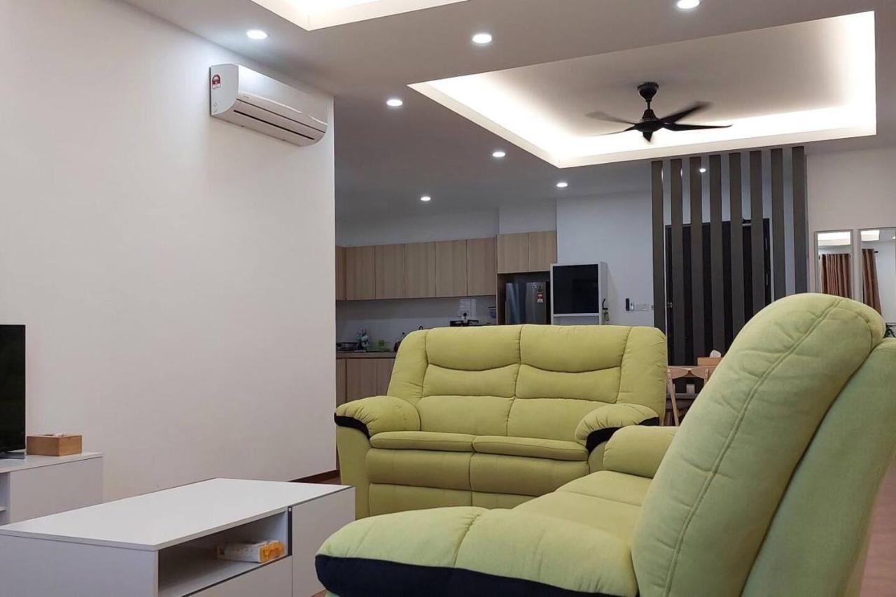 Sunsky 3 & 6 Guest Apartment Miri